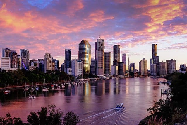 Puerto y edificios de Brisbane